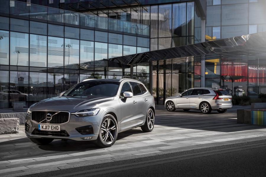  Volvo XC60 D5 R-Deisgn 2017 года  (UK) (фото 31 из 82)
